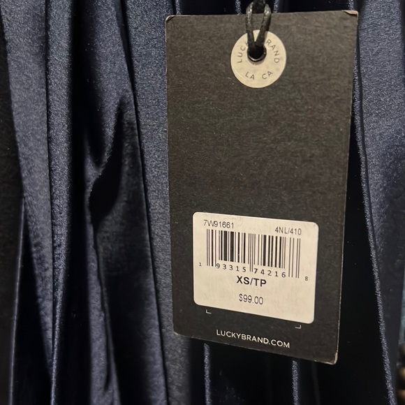 Lucky Brand Navy Pleated Brooklyn Skirt - Picture 2 of 2